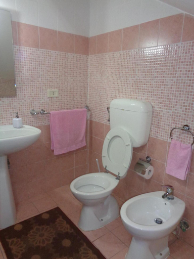 Bathroom 3, Don Diego, Catania