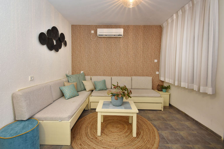 Others 5, Accommodation Units The Mansion Had Nes