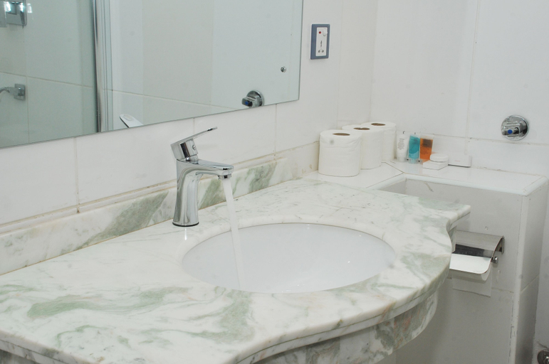 Bathroom 3, Anabel Apartment and Suites Abuja, AbujaMun