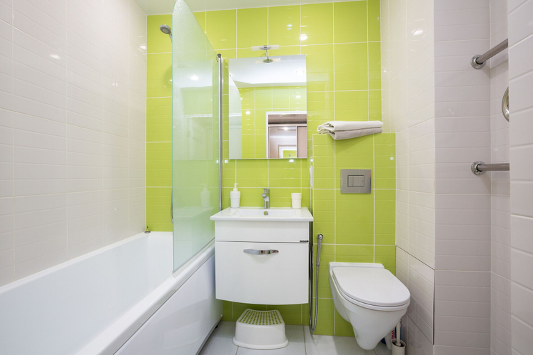 Bathroom 4, Apartment Etazhydaily Yumasheva-Papanina, Ekaterinburg gorsovet