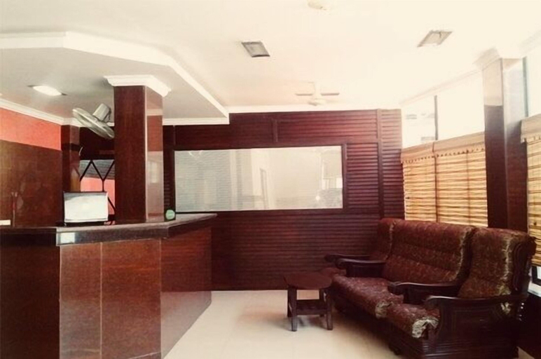 Others 5, New Queens Residency, Ernakulam