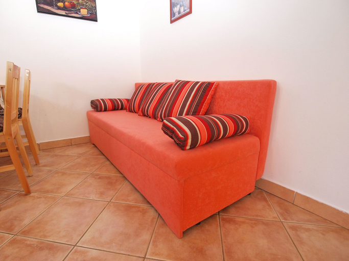 Others 5, Apartment 1317, Medulin