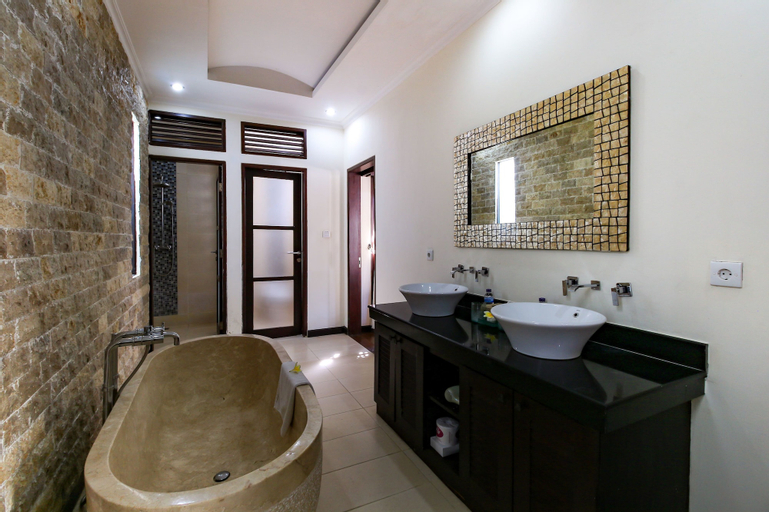 Bedroom 5, Aleesha Villas and Suites, Denpasar