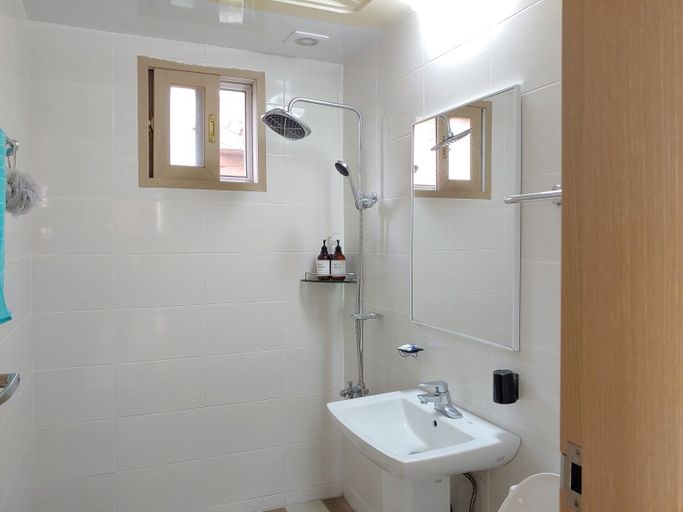 Bathroom, Haemaji Pension, Seogwipo