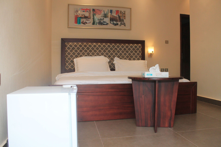 Others 3, Four Season GUESTHOUSE, Cotonou