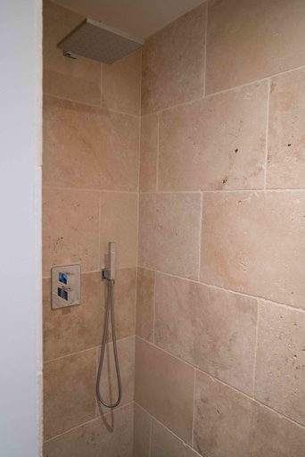 Bathroom 5, Domaine de Saint Clair, Bouches-du-Rhône