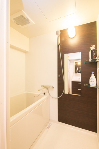 Bedroom 2, Apartment Clover Ootemae, Osaka