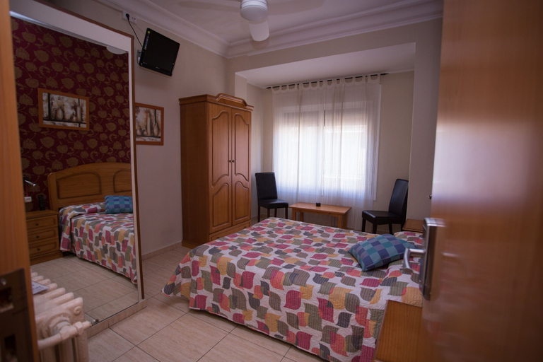 Bedroom 5, Hostal Navarra, Zaragoza