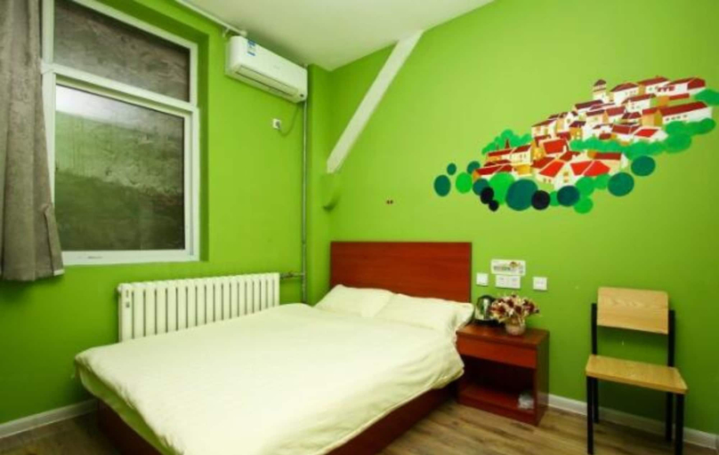 Bedroom 2, Meet int'l Youth Hostel Zhejiang Rd, Qingdao