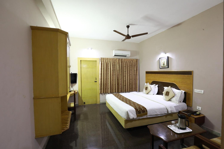 Bedroom 4, Hotel Mayas, Tiruchirappalli