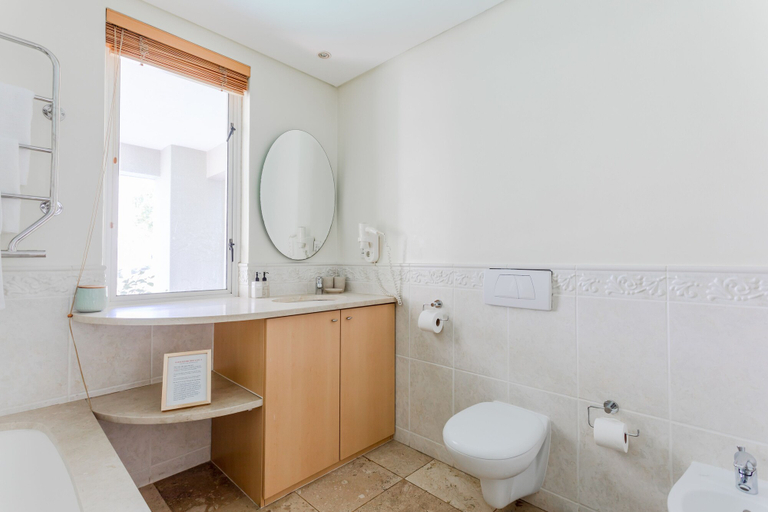 Bathroom 4, 001 Altmore on the Waterfront Marina, City of Cape Town