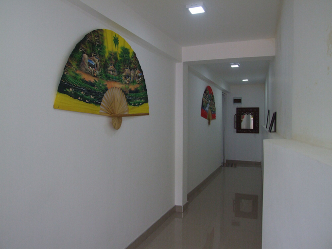 Others 5, Mountriver Hotel, Yatiyanthota