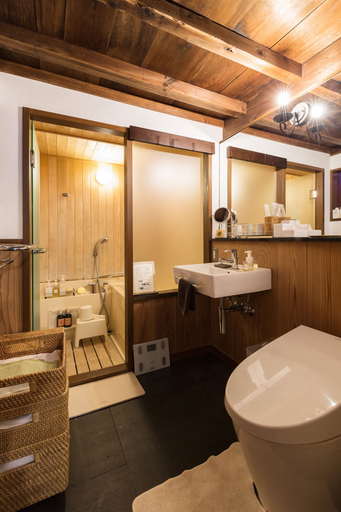 Bathroom, Machiya Kanazawa Kikunoya, Kanazawa