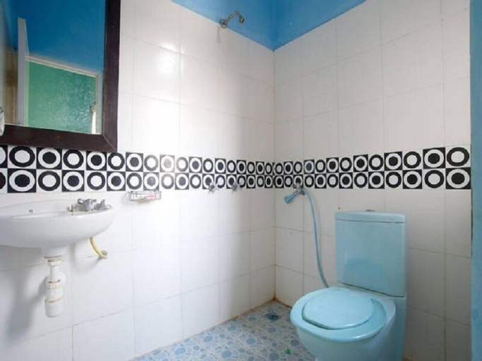 Bedroom 2, Ulunsuwi Guesthouse, Denpasar