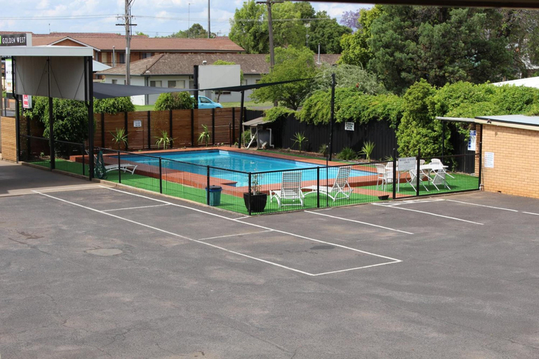 Sport & Beauty 5, Golden West Motor Inn, Dubbo - Pt A