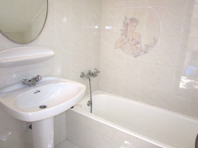 Bathroom, Apartamento Económico en el Casco Antiguo - 3006, Girona