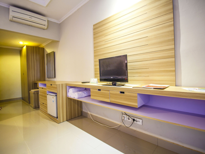 Bathroom 5, Legian Village Hotel, Badung