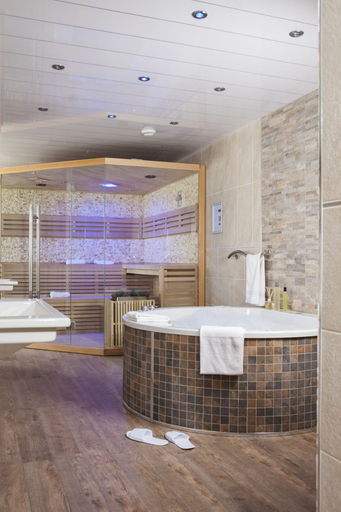 Bathroom 4, Best Western Premier Doncaster Mount Pleasant Hotel, Doncaster