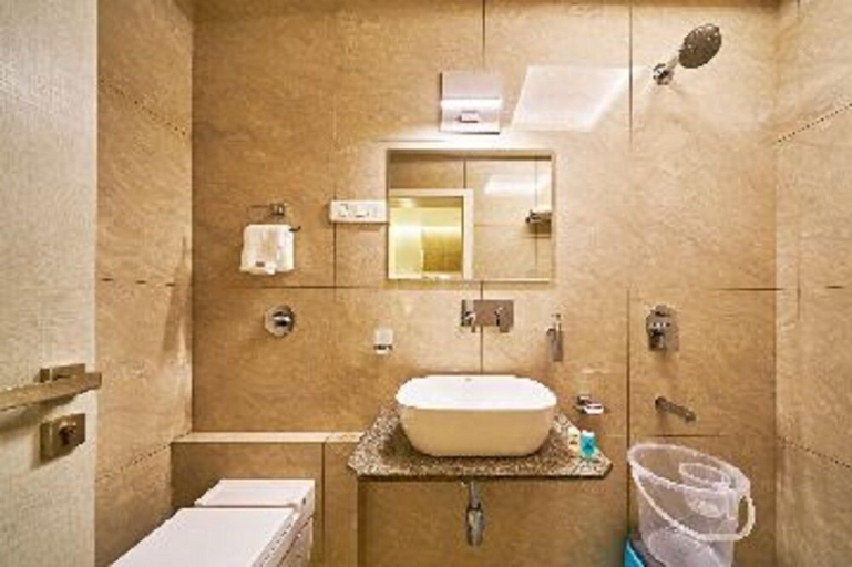Bathroom 3, Hotel Atharv, Kolhapur