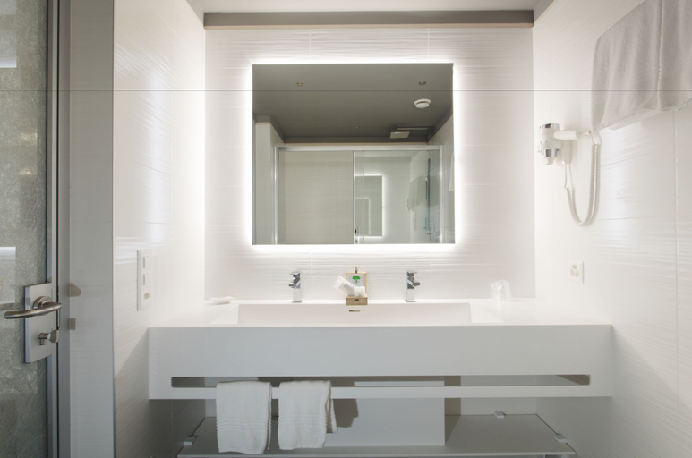 Bathroom 4, Hotel City Locarno, Design & Hospitality, Locarno