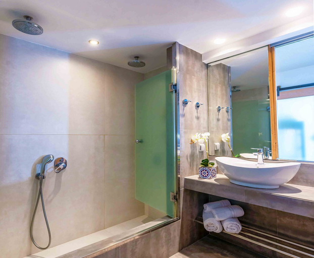 Bathroom 4, Petra Mare - All Inclusive, Crete
