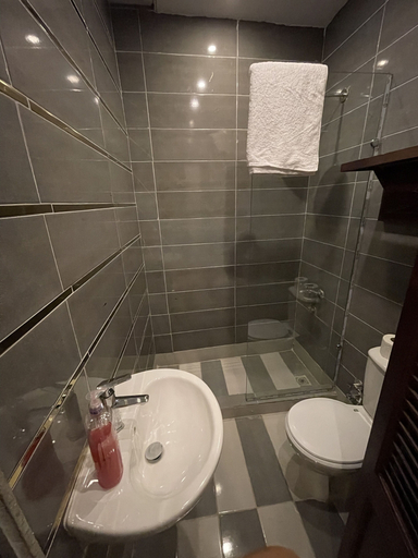 Bathroom 5, Sahara Pyramids Inn, Unorganized in Al Jizah