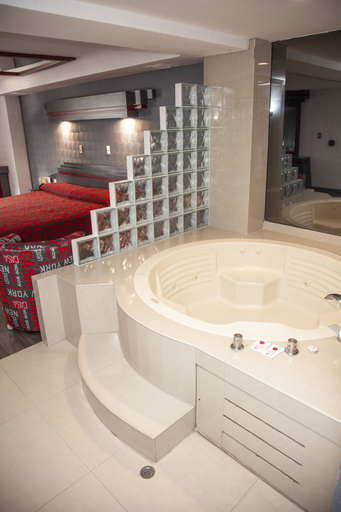 Bathroom 4, Hotel La Rosa - Adults Only, Mexico City