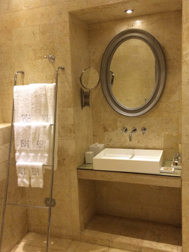 Bathroom 5, Billini Hotel, Historic Luxury, Distrito Nacional