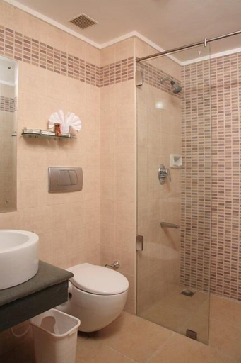 Bathroom 4, Abad Green Forest, Theni