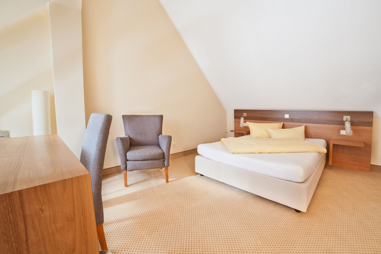 Bedroom 2, allgovia Hotel garni, Ravensburg
