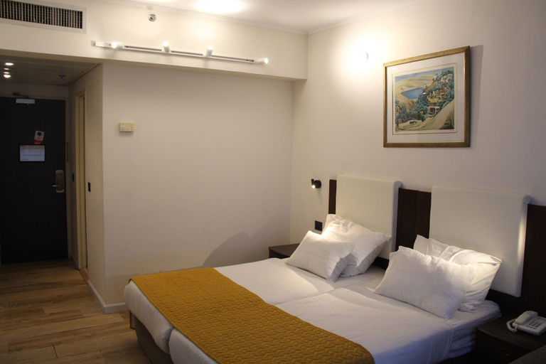 Bedroom 2, Nazareth Plaza Hotel