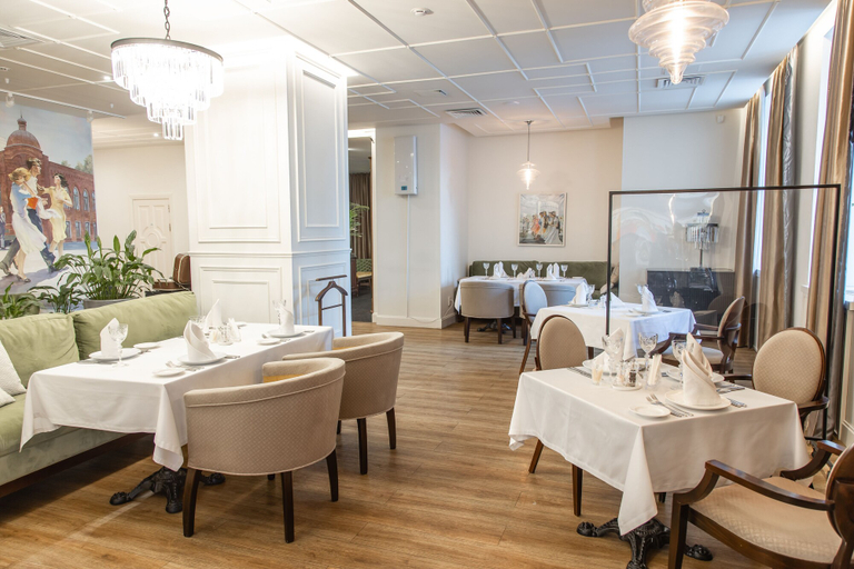 Food & Drinks 4, Tsentralny by Usta Hotels, Ekaterinburg gorsovet