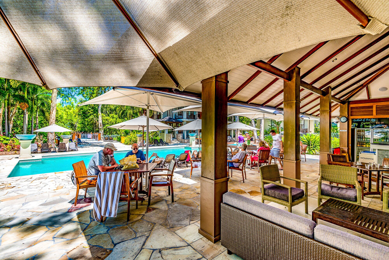Food & Drinks 5, Luxury Apartment at Sea Temple Palm Cove 2 Bed 2 Bath, Cairns