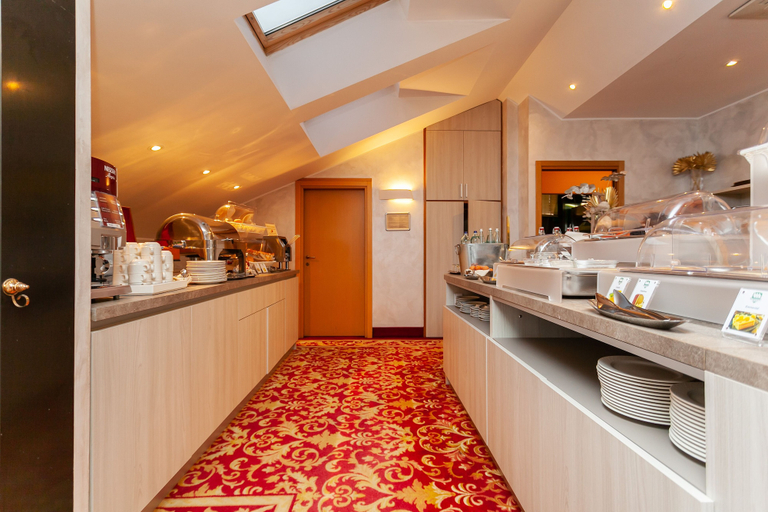 Food & Drinks 2, Hotel Mirage, Sure Hotel Collection by Best Western, Milano