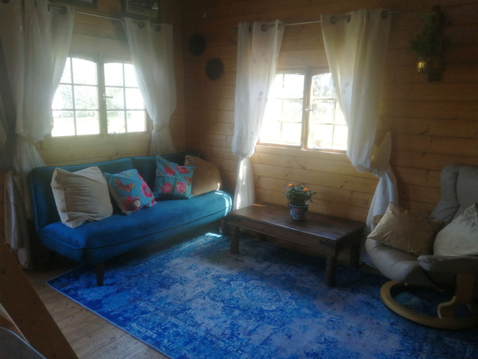 Bedroom 2, Rustic Log Cabin - Dog Friendly - Sleeps 2 - Views, Shropshire