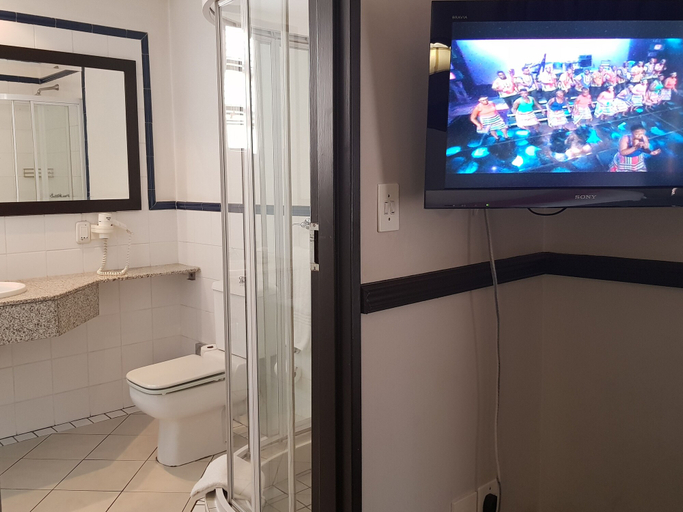 Bathroom 5, Court Classique Suite Hotel, City of Tshwane