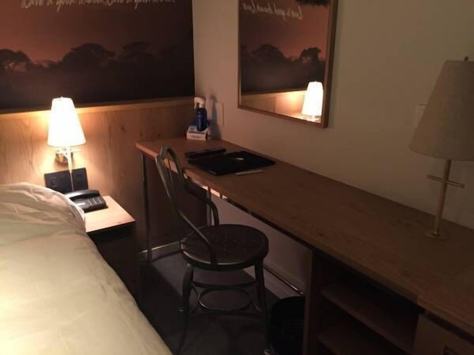 Bedroom 3, The Wall Hotel, Osaka
