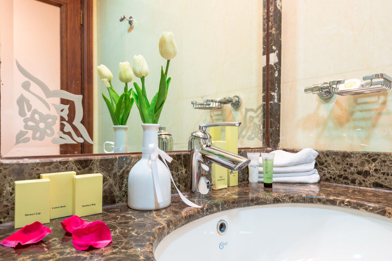 Bathroom 3, Al Diyafa Furnished Suites, Doha