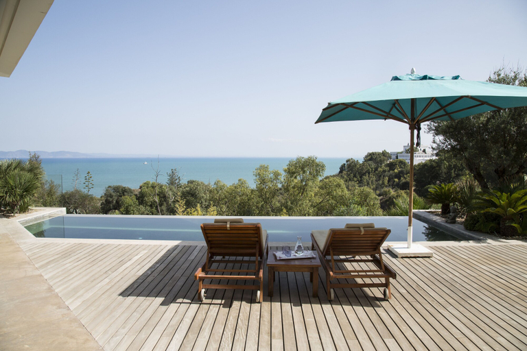 Sport & Beauty 1, The Cliff House, Carthage