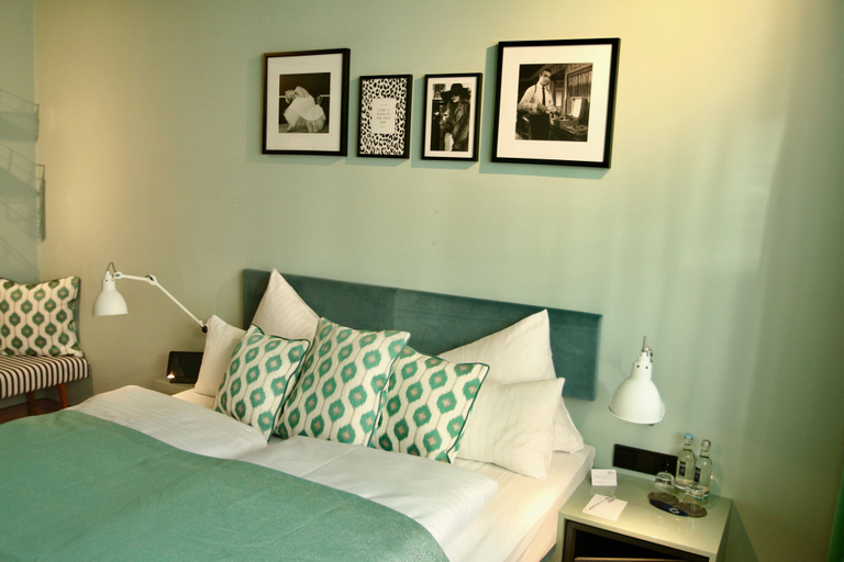 Bedroom 4, Hotel Metropol by Maier Privathotels, München