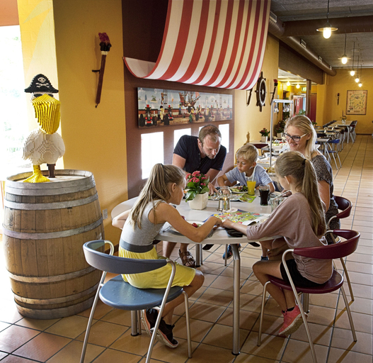 Food & Drinks 4, LEGOLAND Wilderness Barrels & Cabins, Billund