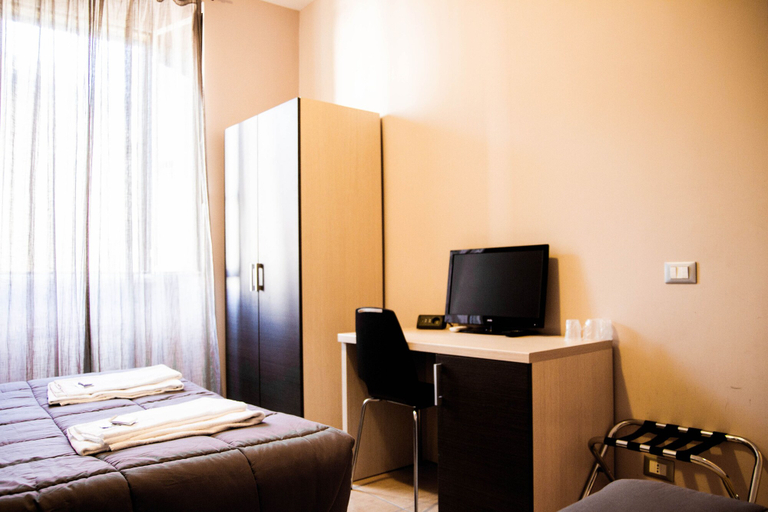 Bedroom 3, Mosaic Guest House, Rome