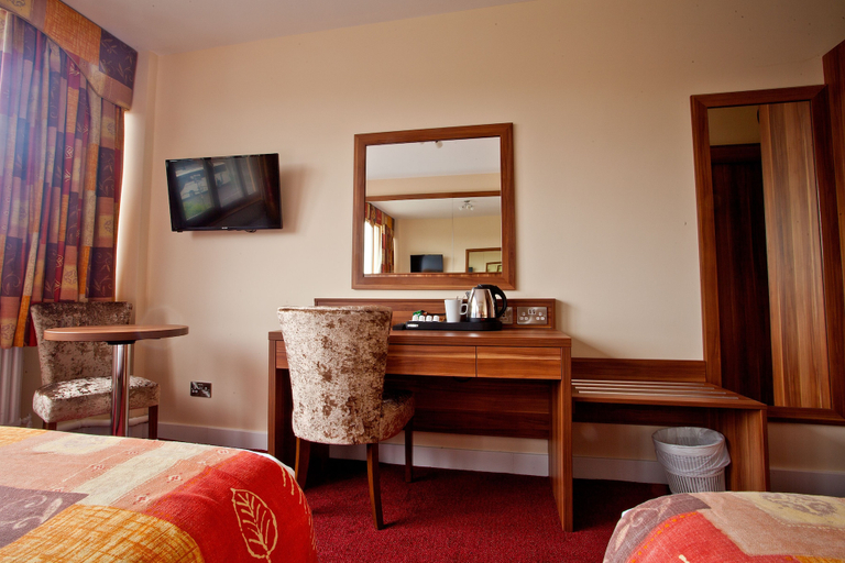 Bedroom 4, West County Hotel, Dublin