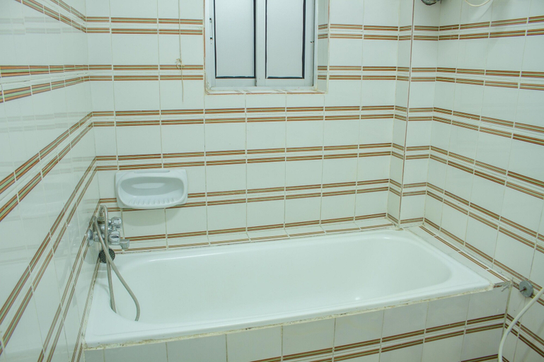 Bathroom 4, Residence Gogo Sara, Dakar