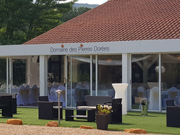 Exterior & Views, Gîte du Domaine des Pierres Dorées, Rhône