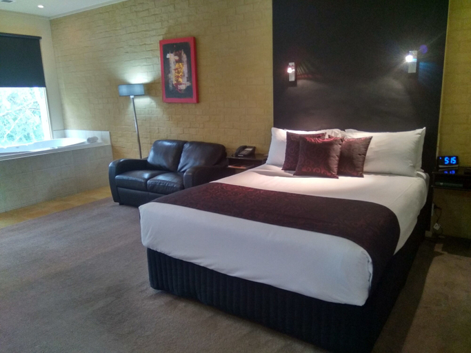 Bedroom 4, Madison Spa Motel - Adults Only, Murray
