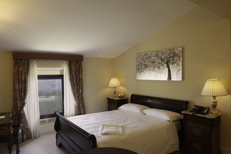 Bedroom 2, Borgo Pilotti Hotel & Restaurant, Macerata
