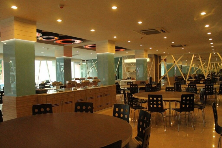 Food & Drinks 4, Chariot Pattaya Residence, Pattaya