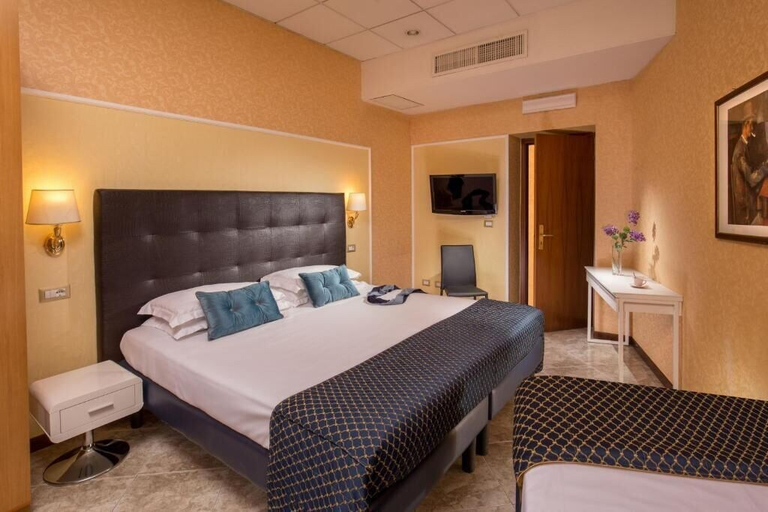Bedroom 3, Amalia Suites, Rome