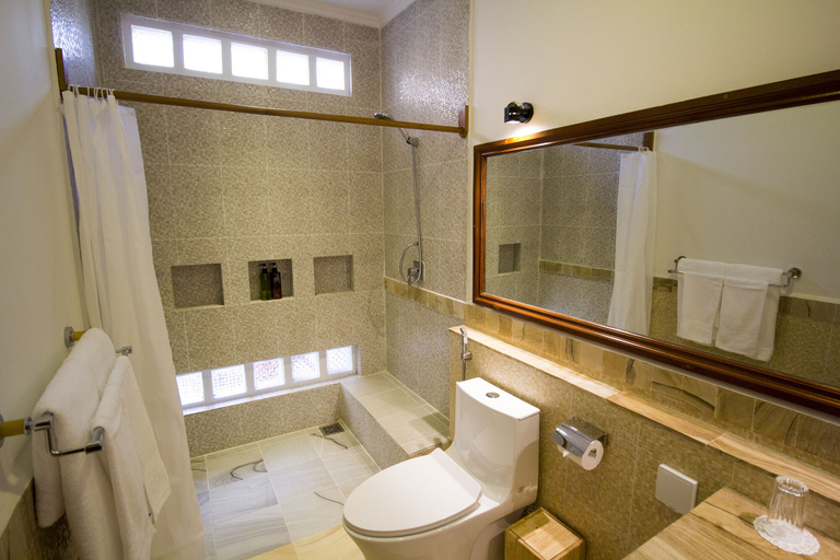 Bathroom 3, Koki Tree, Siem Reap